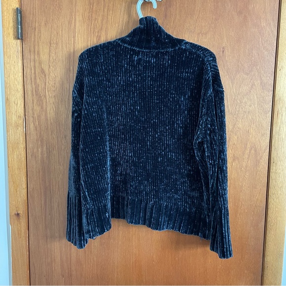 Cynthia‎ rowley blue Velvet Turtleneck Sweater woman’s size large - Picture 3 of 3